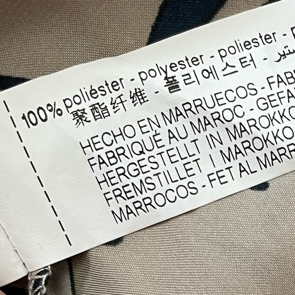 Zara • Floral Button Down Blouse - Picture 7 of 7